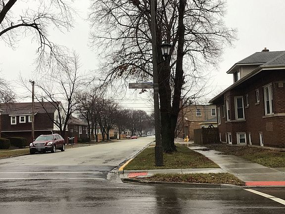 4th image of 1229 Oak Park Ave
