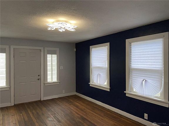 5th image of 304 Brooklyn Ave