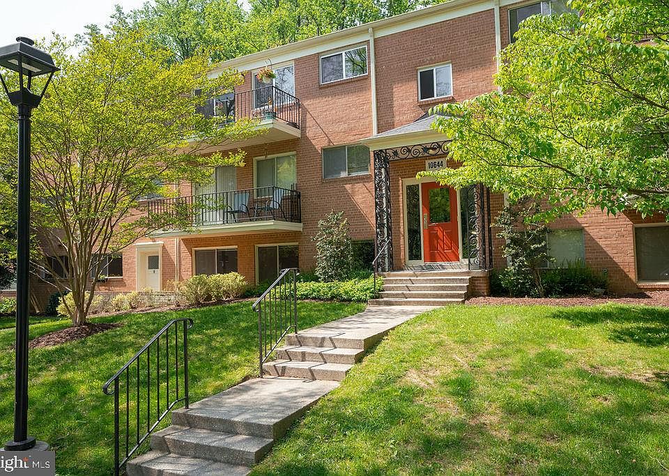 1st image of 10644 Weymouth St #W1