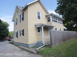 614 51st St, Moline, IL 61265