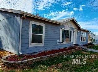 13735 SW Eisenhower Cir, Mountain Home, ID 83647