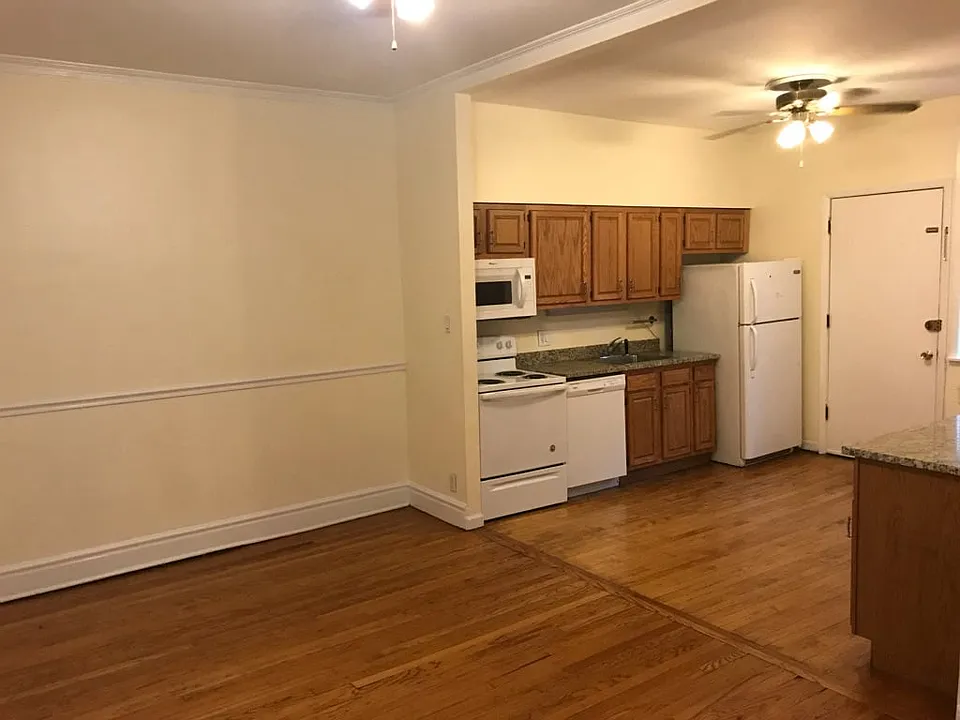 3223-5 N. Clark/3236 N. Dayton