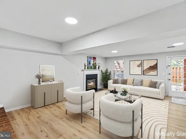 5227 Dunstable Ln, Alexandria, VA 22315