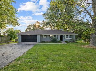 127 Holloway Rd, Ballwin, MO 63011