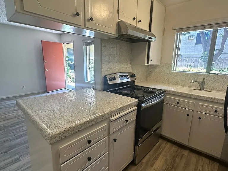 4534 Utah St. — Photo 31