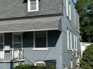 23 S 14th St, Belleville, IL 62220