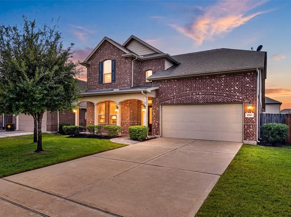 17911 Shadow Oak Dr, Cypress, TX 77429