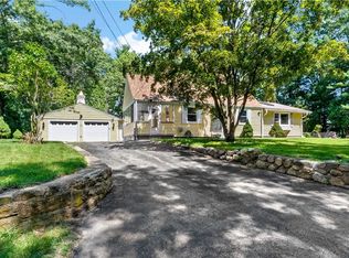 21 Minda Ln, Coventry, RI 02816