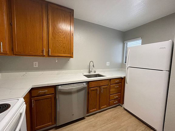 3rd image of 1055 N Capitol Ave APT 46