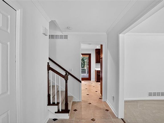 2nd image of 447 Cove Dr NE