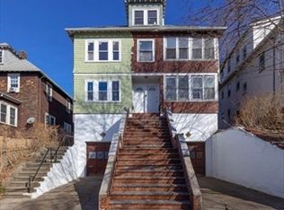 392 Beech St #3000, Roslindale, MA 02131