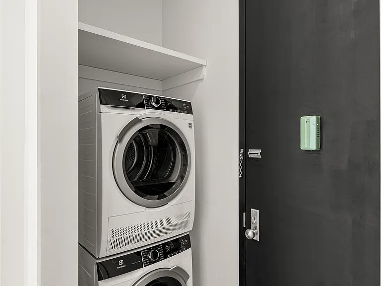 24 Greenwich Ave #3 — Photo 12