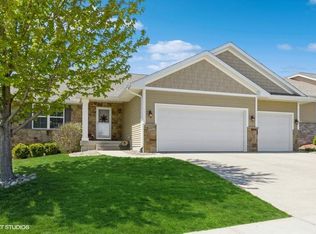 49 Whitechapel Dr, Iowa City, IA 52245
