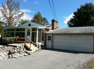 6695 Conner Rd, East Amherst, NY 14051