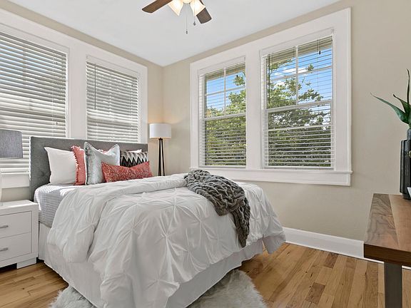 5th image of 2801-2803 W Estrella St #1-4