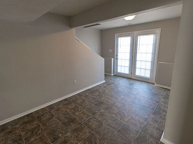 1011 W Ash St — Photo 21
