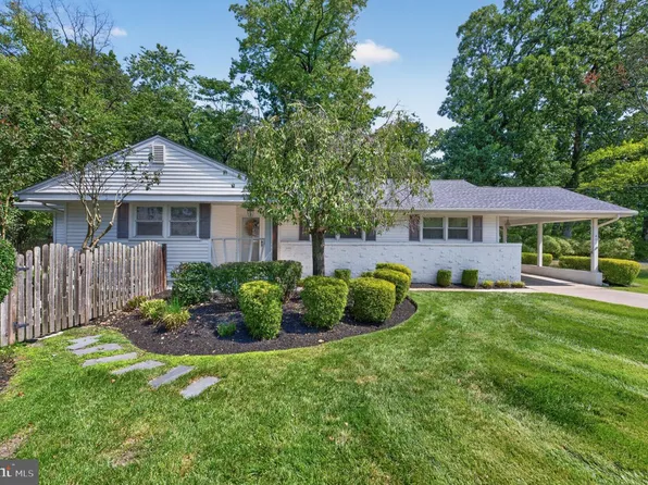 401 Edgemoor Dr, Moorestown, NJ 08057
