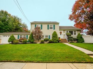206 Schillaci Ln, South Plainfield, NJ 07080