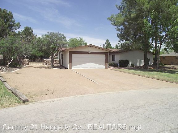 3rd image of 1066 Esplanada Cir