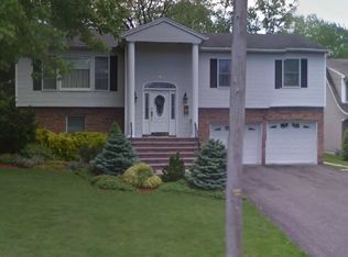 490 Tappan Rd, Norwood, NJ 07648