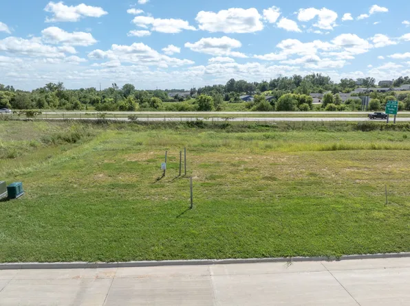 3114 Belle St SW, Cedar Rapids, IA 52404