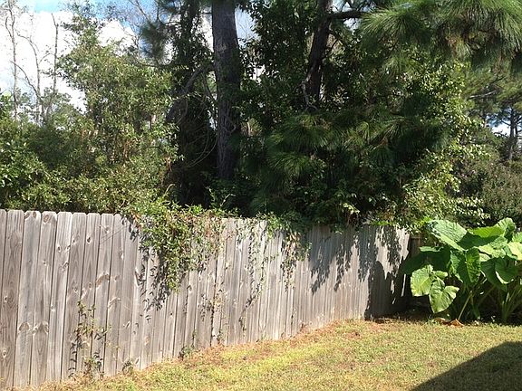 4th image of 8122 Sedgefield Dr