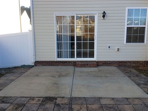 5th image of 7201 Tanners Creek Dr