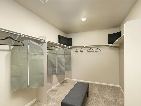 The Monarch Plan, Poudre Heights: The Lakes Collection