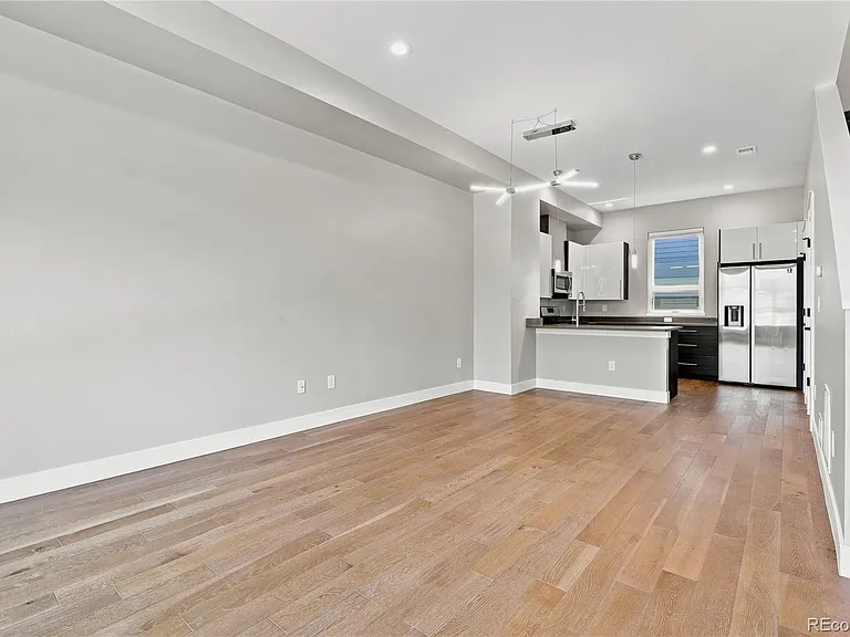 3832 Jason St #5 — Photo 47