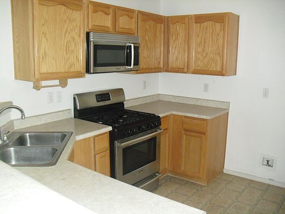 3rd image of 3636 Tierra Alba Dr