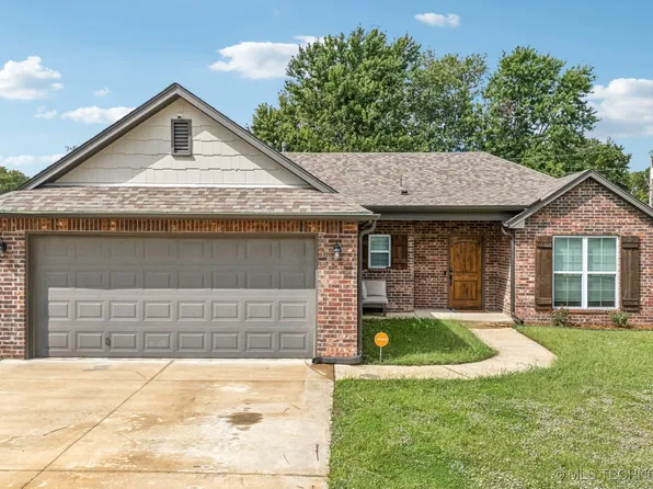 1136 S Javine Ave, Skiatook, OK 74070