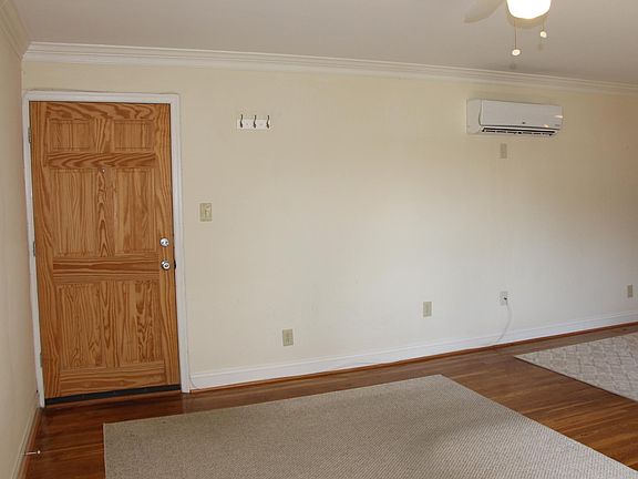 4th image of 727 N Oakland St APT 2