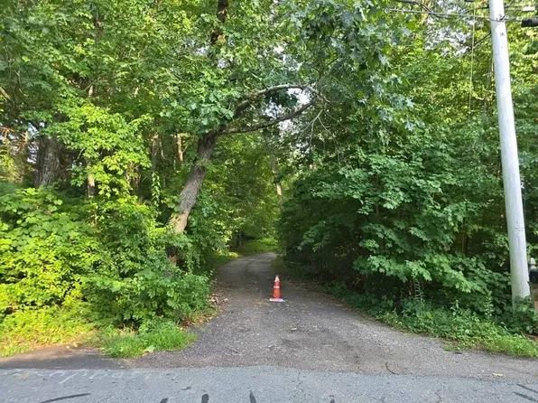 15 Walker St, Norton, MA 02766