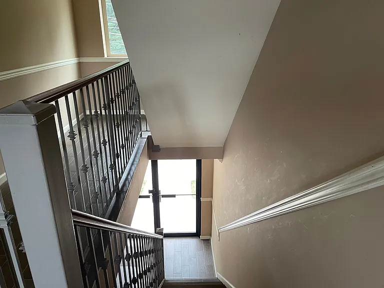 849 Rockland Ave #2A — Photo 4
