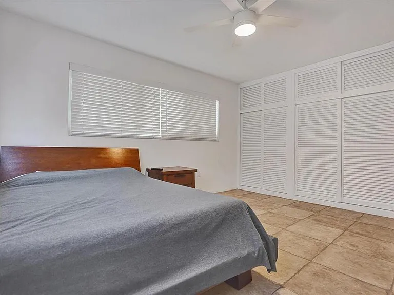 2760 Yacht Club Blvd #10C — Photo 16