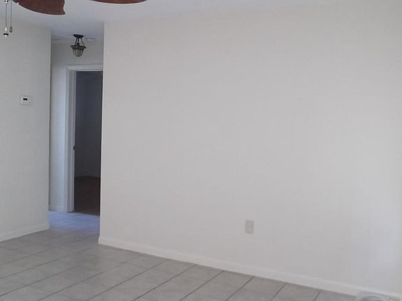 5th image of 892 Belmont Dr