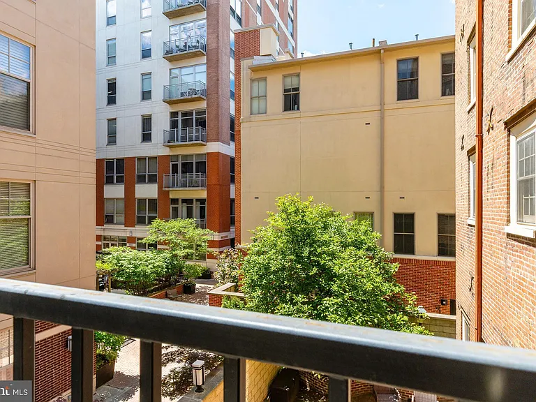 136 N 2nd St #38-2A — Photo 12