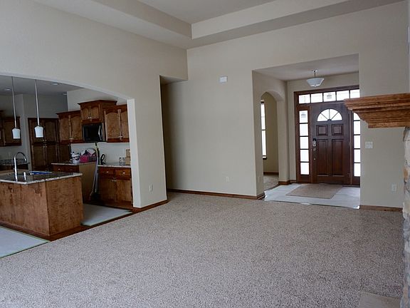 5th image of W139 N6060 Weyerhaven Drive