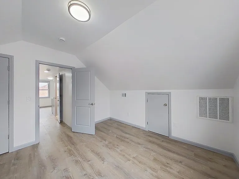 170 Sunset Ave — Photo 8