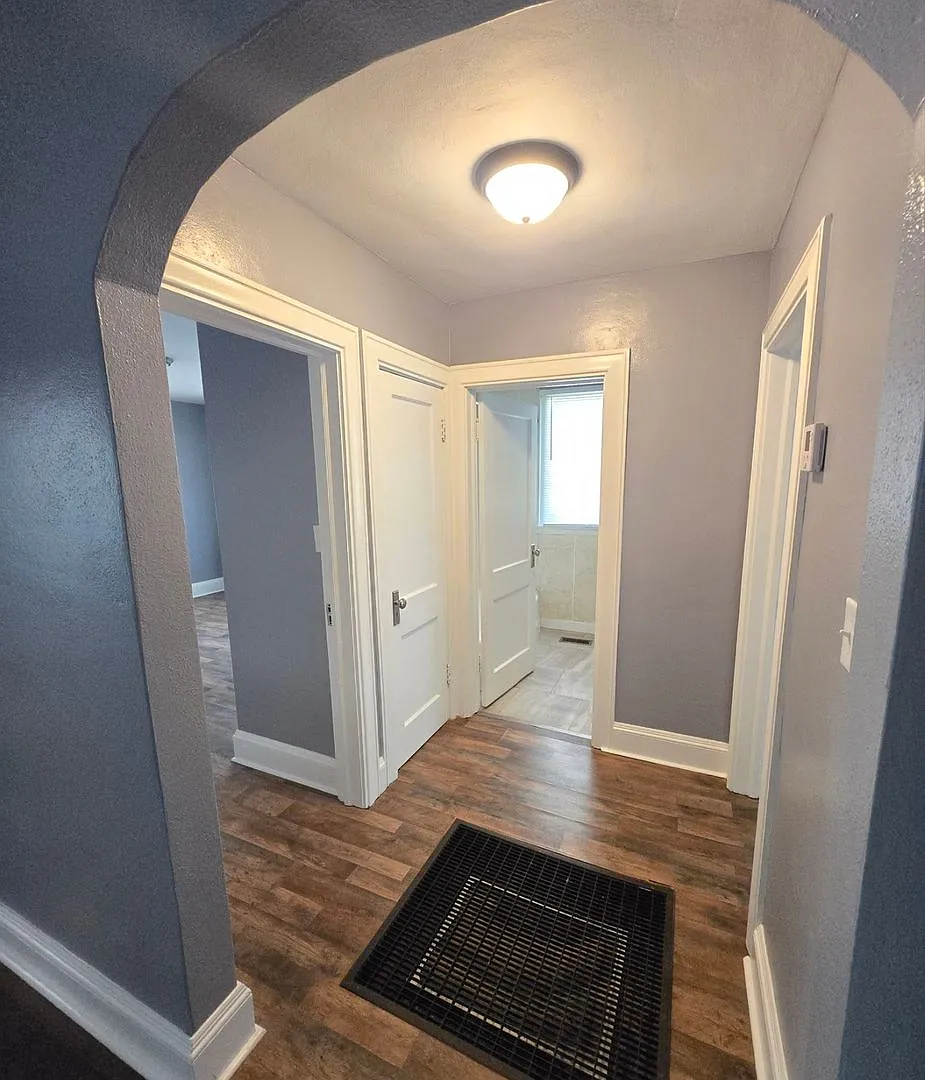 3212 Oakland Ave — Photo 4