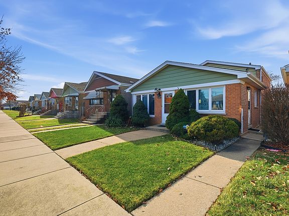 3rd image of 5004 S Knox Ave