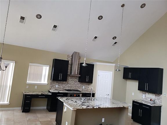 5th image of 2735 Rolling Hills Ln