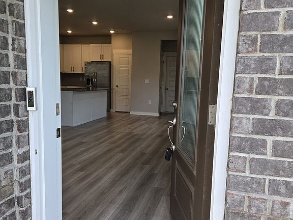 3rd image of 326 Lydia Dr