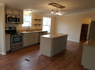 1114 Garners Ck Rd, Dickson, TN 37055