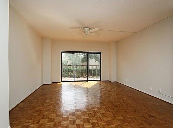 3rd image of 661 Bering Dr Unit 209