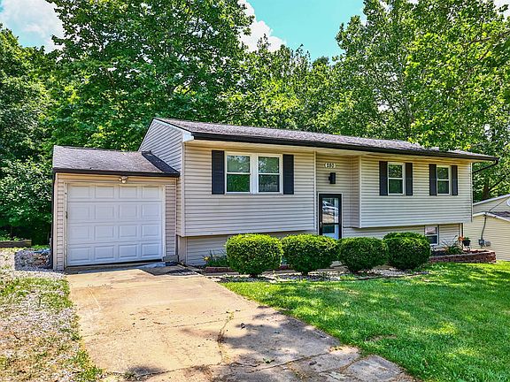 2nd image of 280 Oakwood Dr