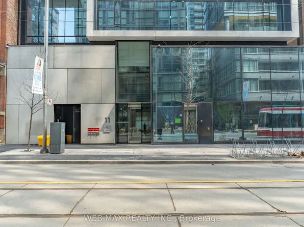 11 Charlotte St #2102, Toronto, ON M5V 0M6