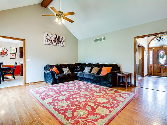5th image of 7812 Stonydale Ln