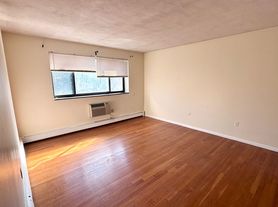 28 Allston St