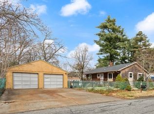 15 Pershing Ave, Acushnet, MA 02743